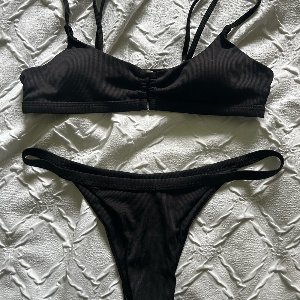 Black cheeky high waisted bikini set